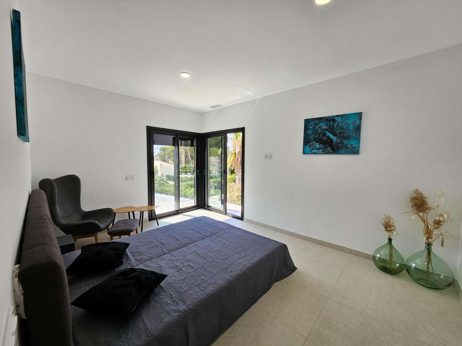 ¡Excepcional! ¡Magnífica casa moderna a solo 100 metros del mar!
