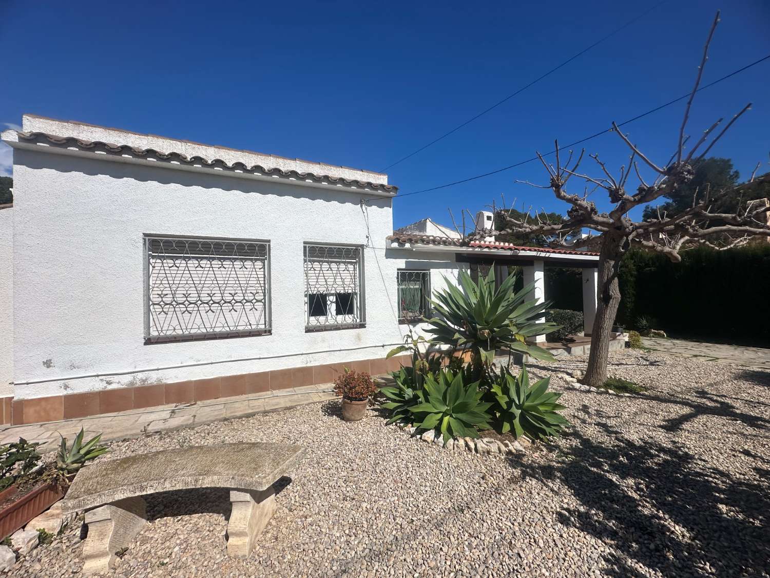 Freistehendes Haus mit privatem Pool 150m vom Meer entfernt