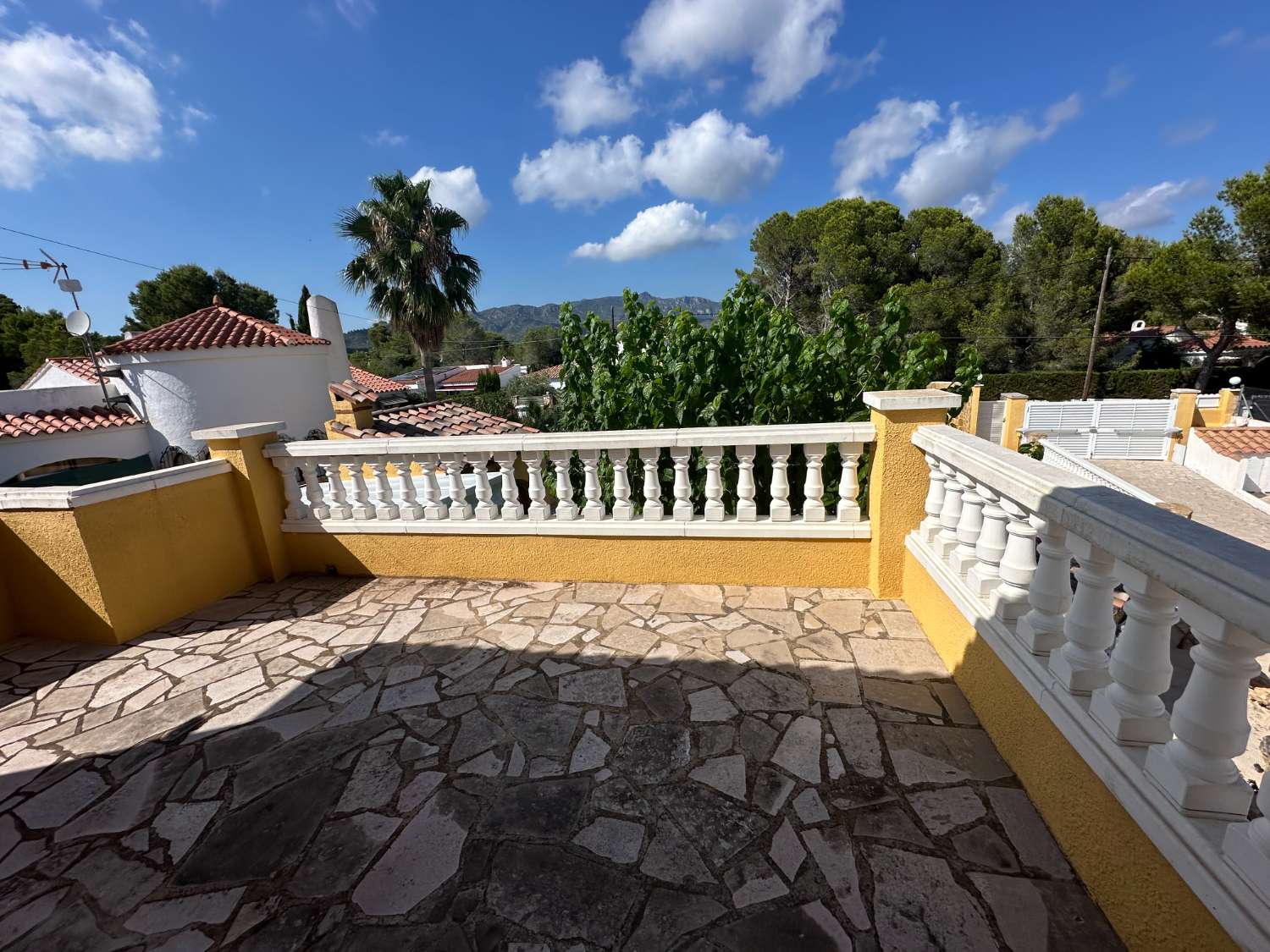 Gran casa unifamiliar con piscina privada