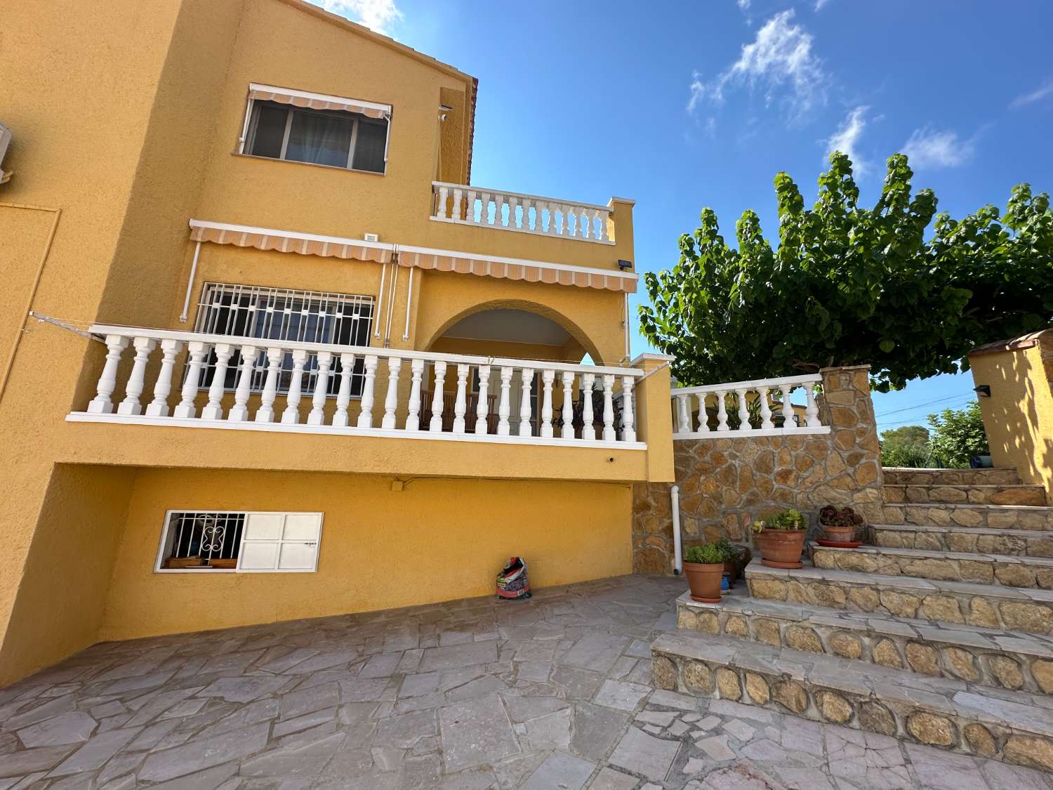 Gran casa unifamiliar con piscina privada