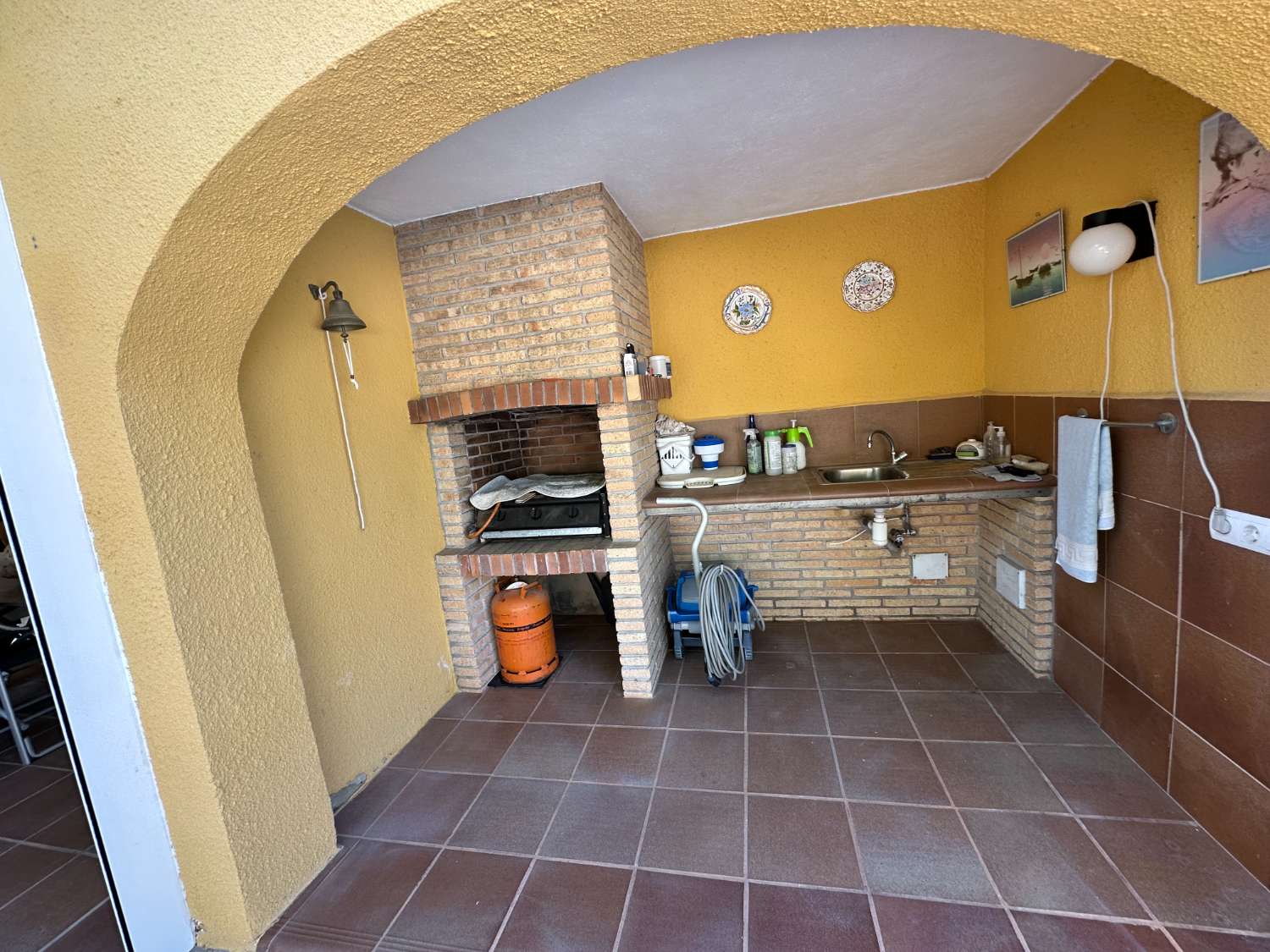 Gran casa unifamiliar con piscina privada