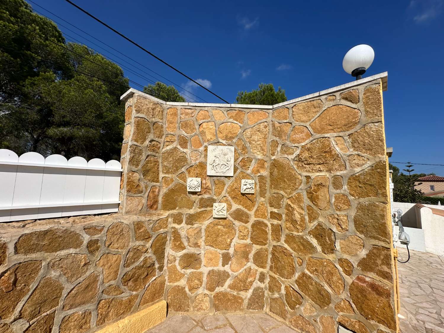 Gran casa unifamiliar con piscina privada