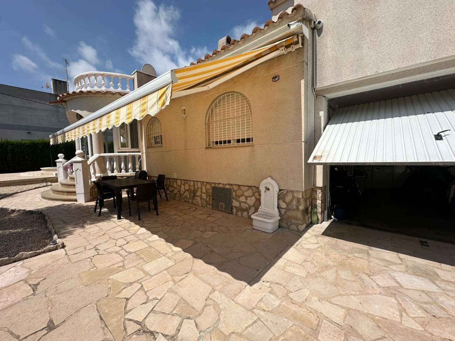 Preciosa casa con piscina privada!