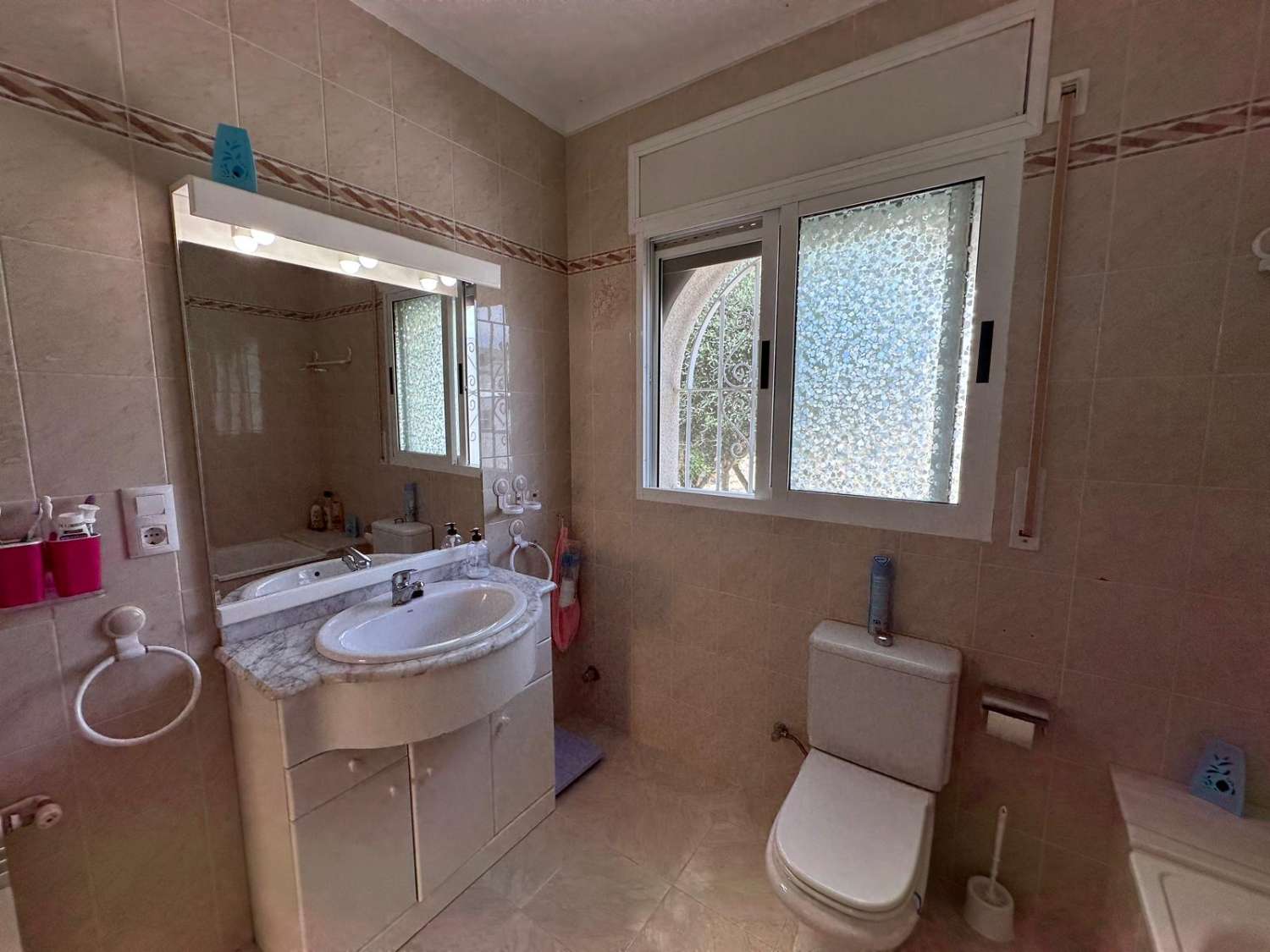 Preciosa casa con piscina privada!