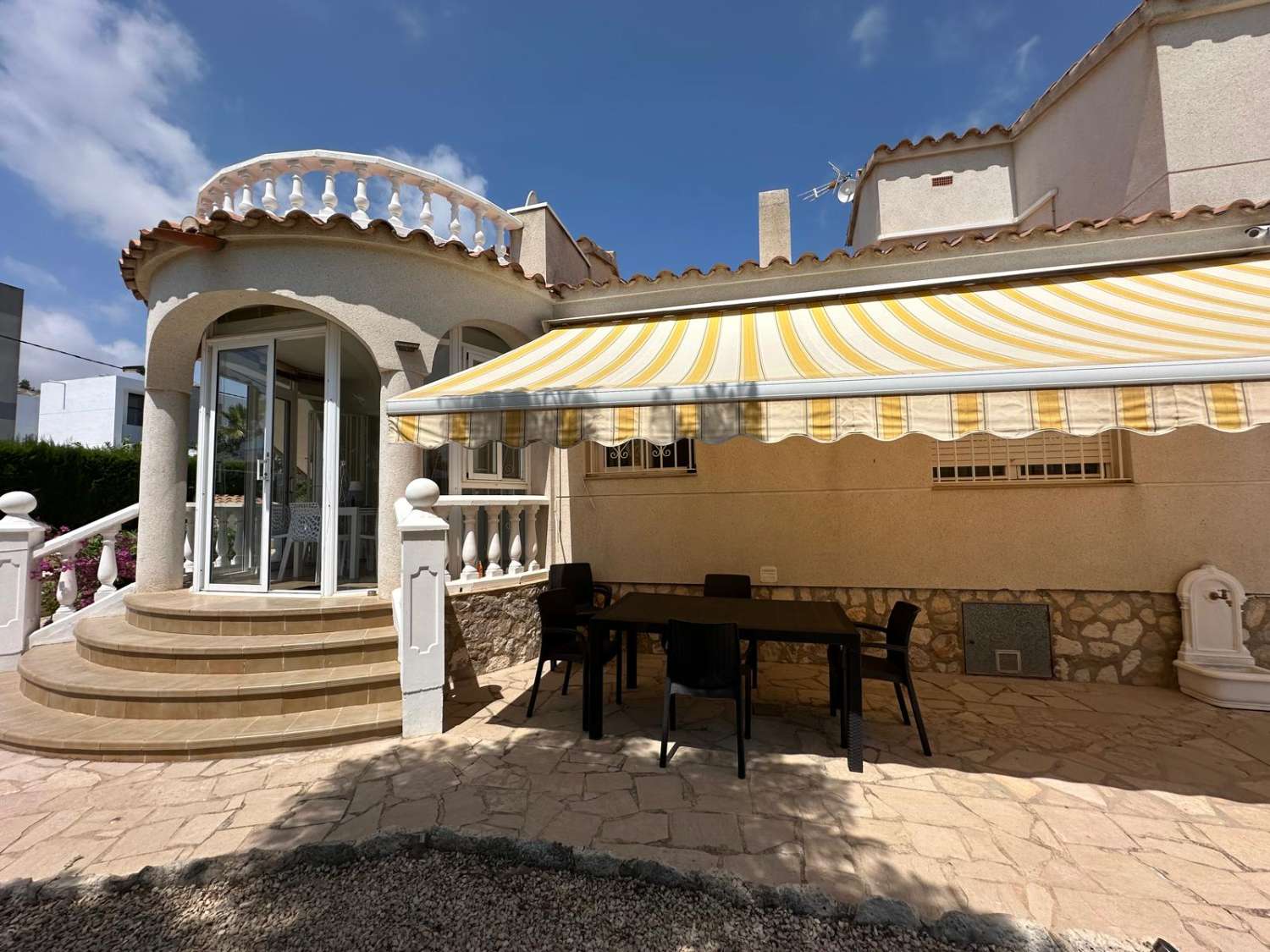 Preciosa casa con piscina privada!