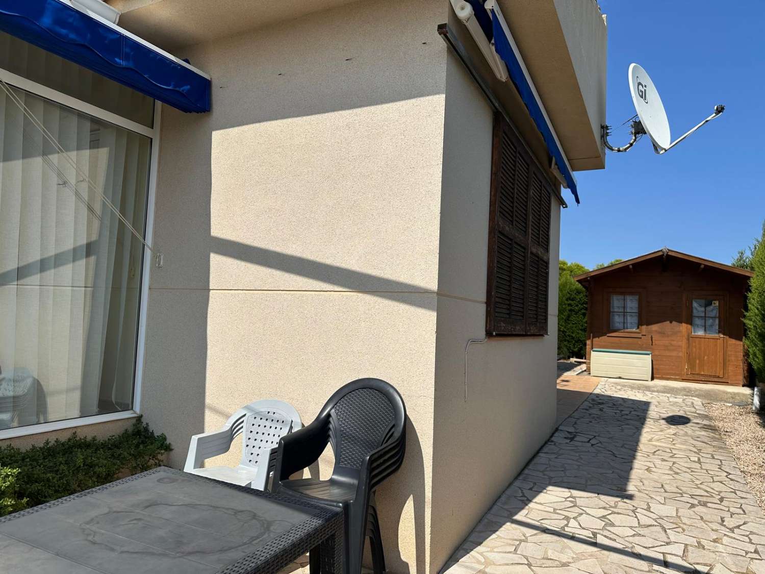 Bonito chalet independiente con piscina privada a 300m del puerto de Calafat
