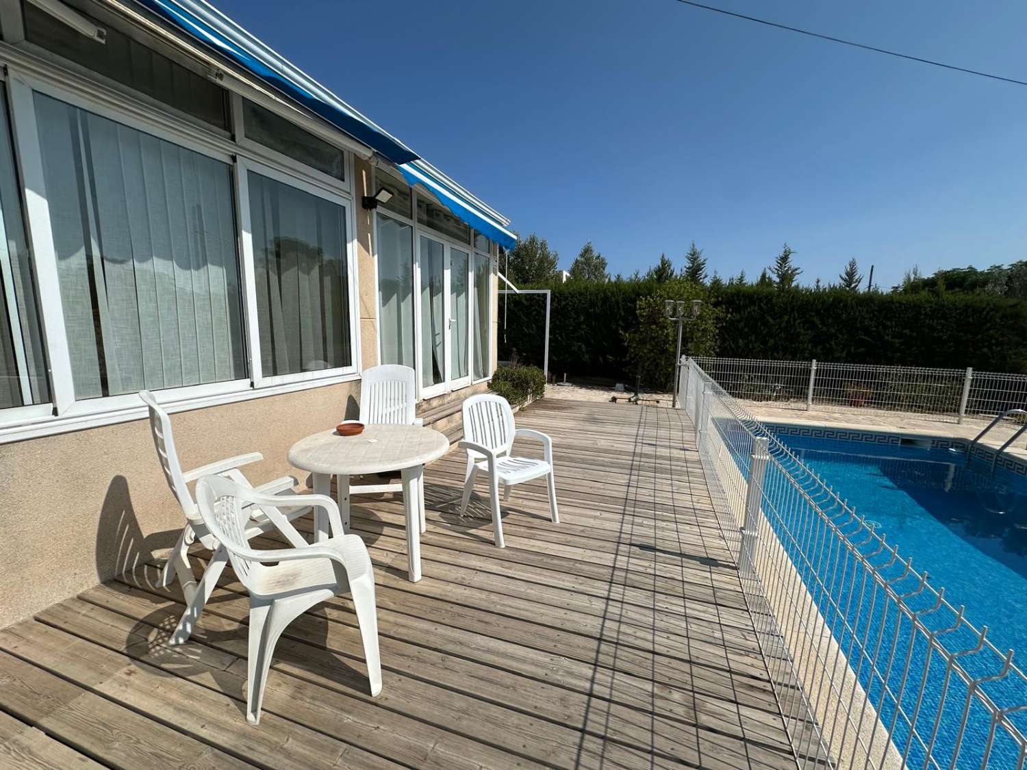 Bonito chalet independiente con piscina privada a 300m del puerto de Calafat