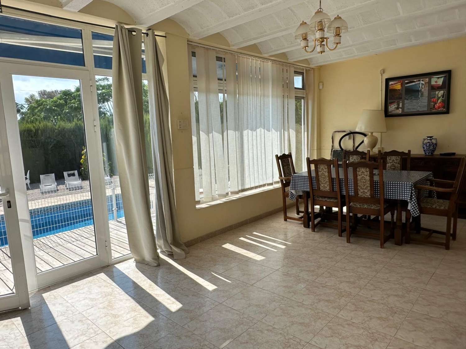 Bonito chalet independiente con piscina privada a 300m del puerto de Calafat