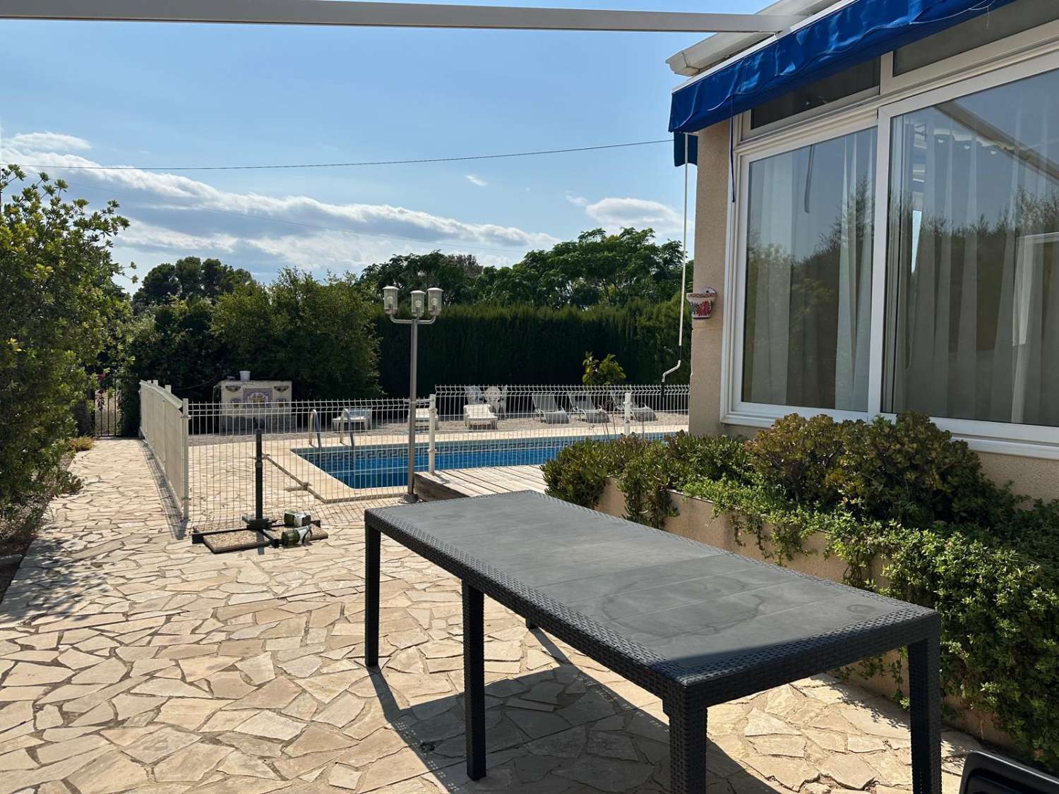 Bonito chalet independiente con piscina privada a 300m del puerto de Calafat
