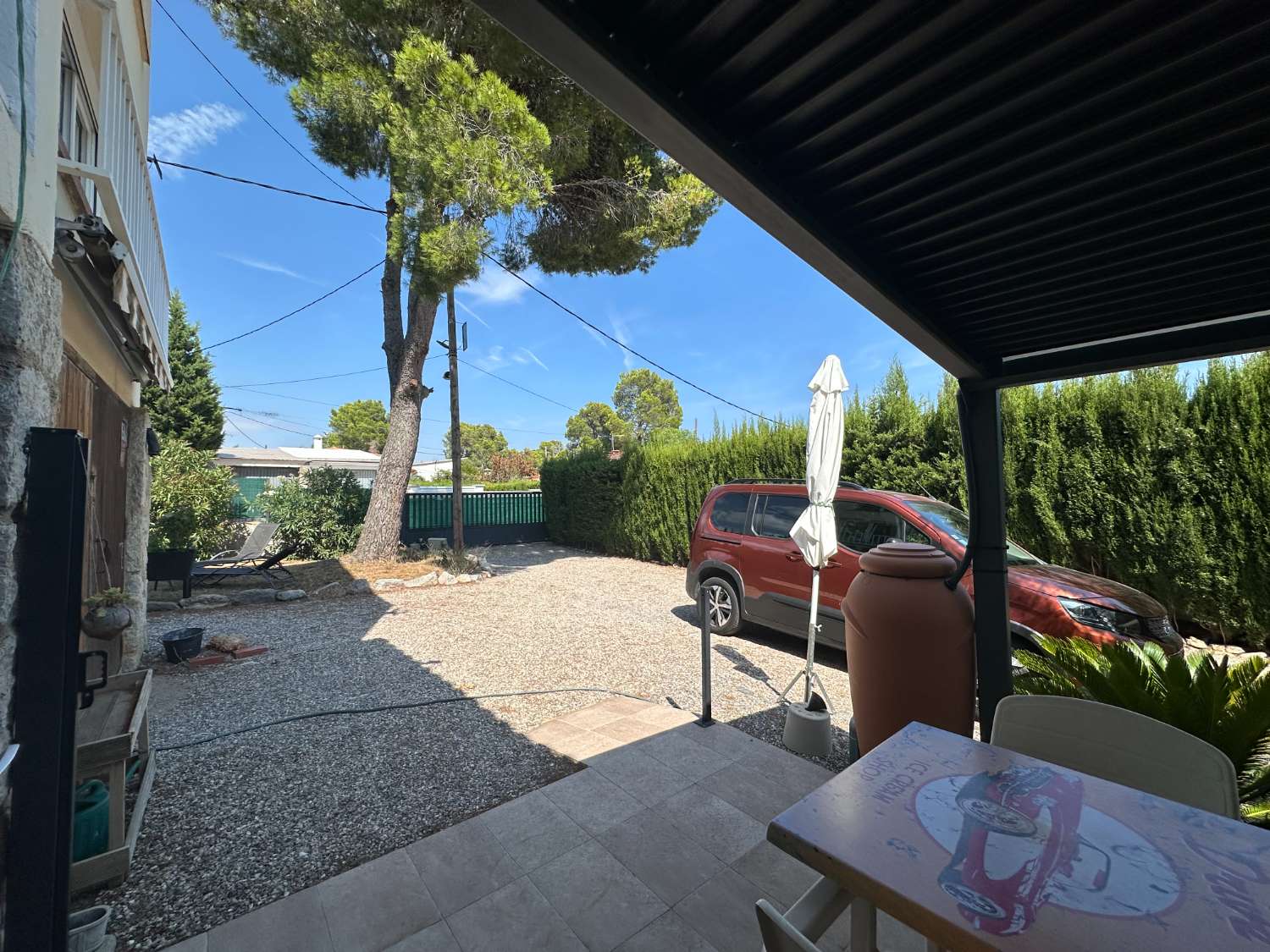 Maison indépendante sur un beau terrain arboré