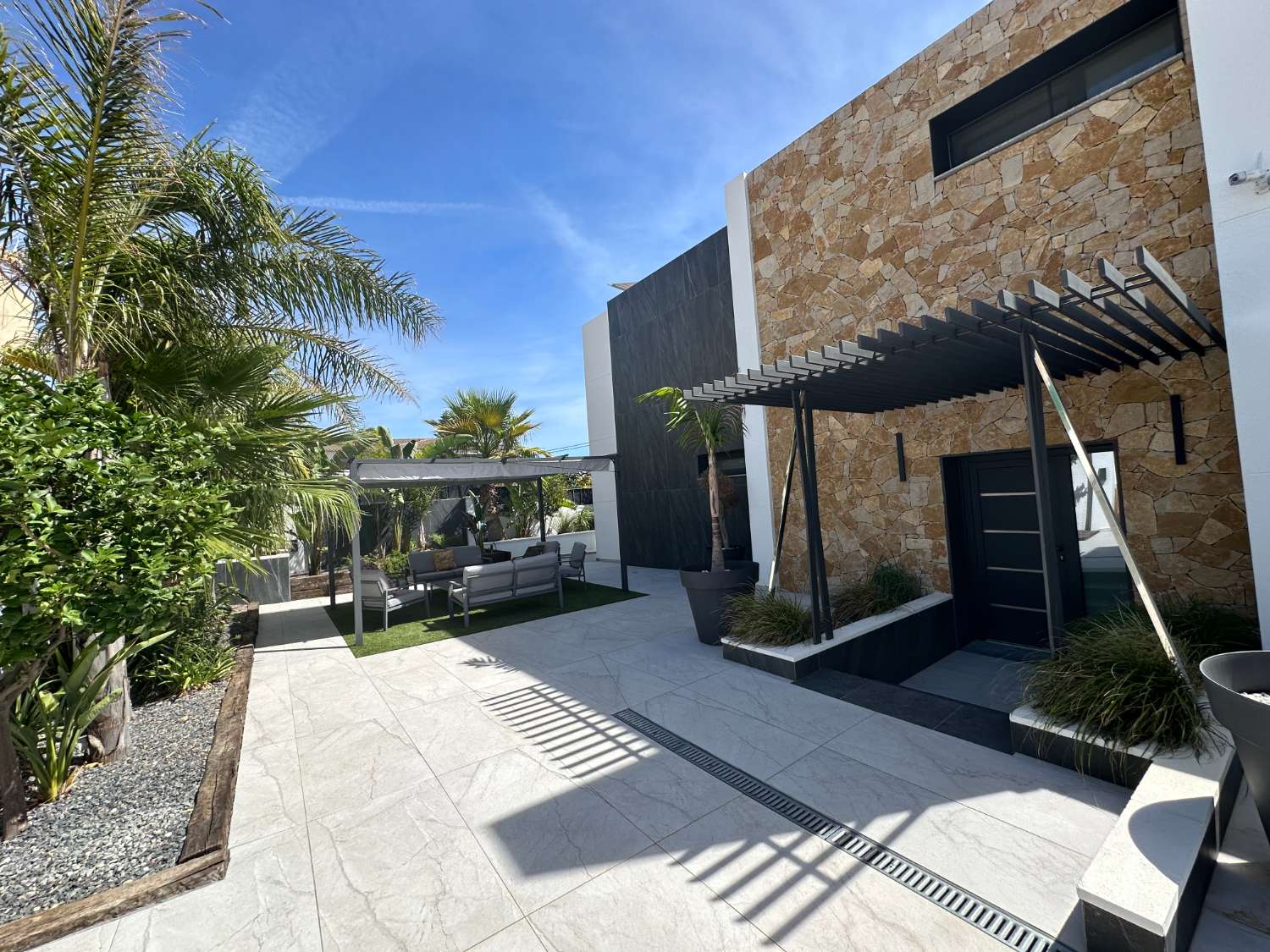 Magnífica casa moderna amb piscina privada