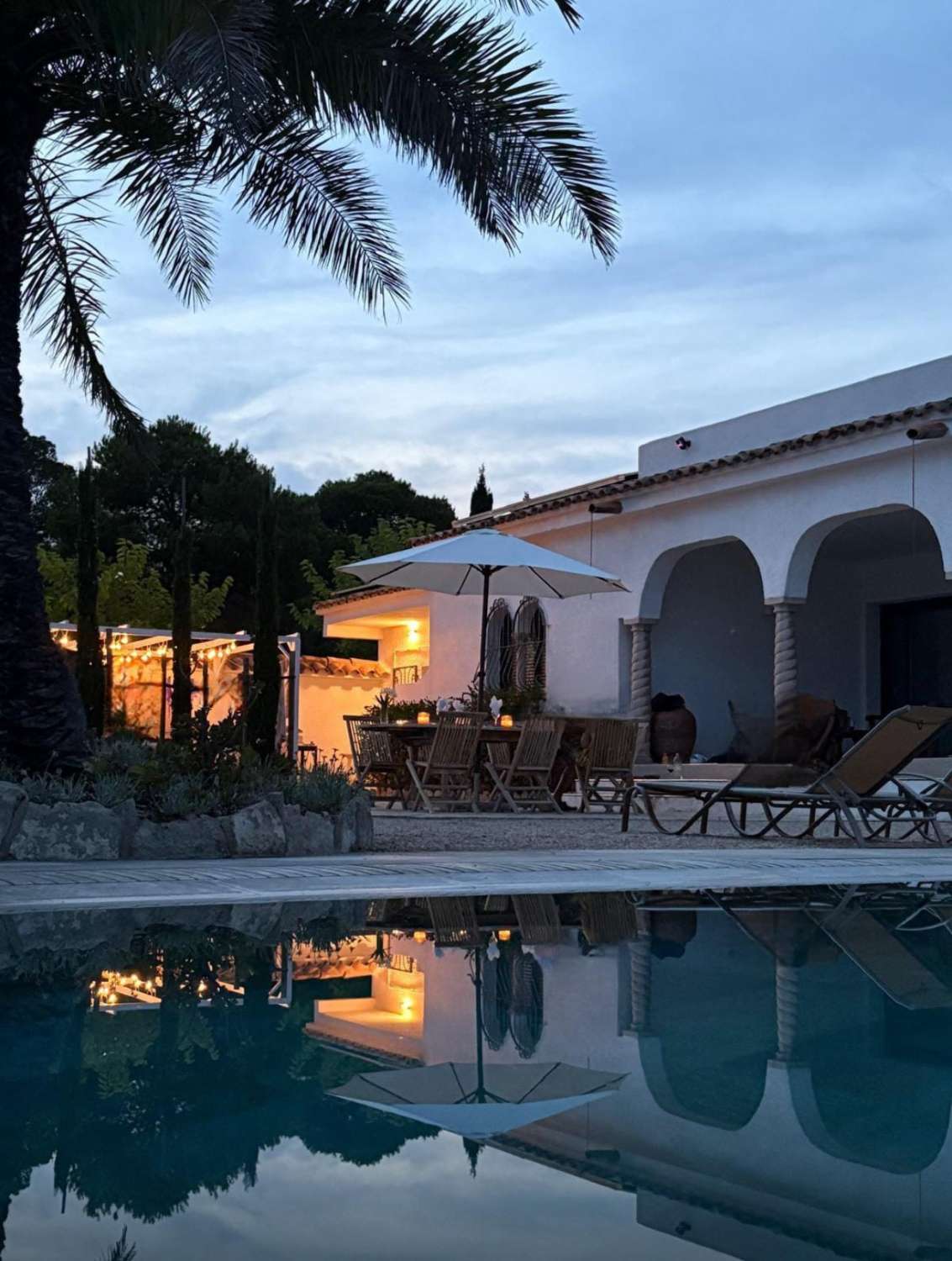 Preciosa casa con magnífica piscina espejo en Las Tres Calas