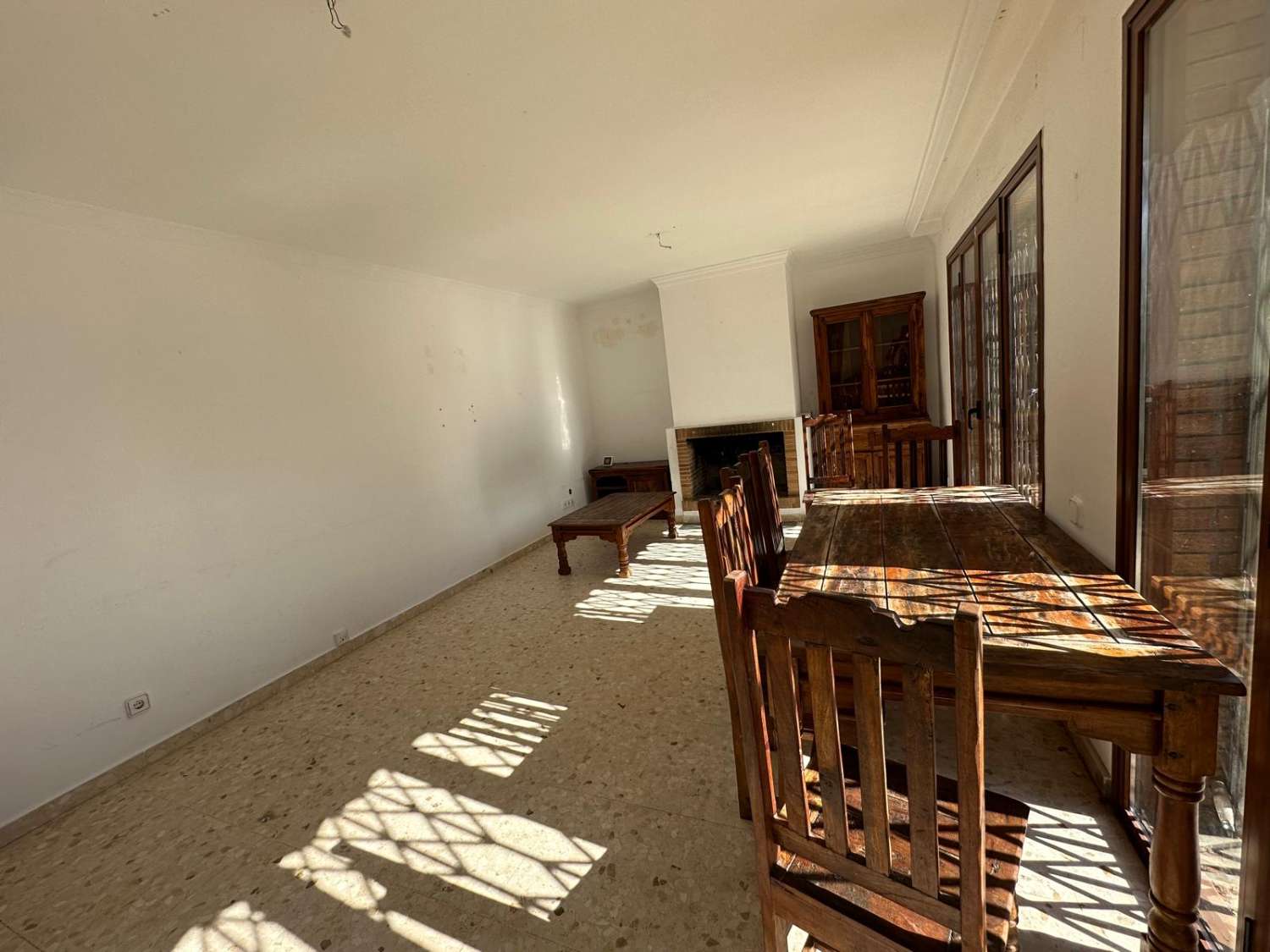 Impresionante Chalet independiente de  210m. en parcela de 850 metros