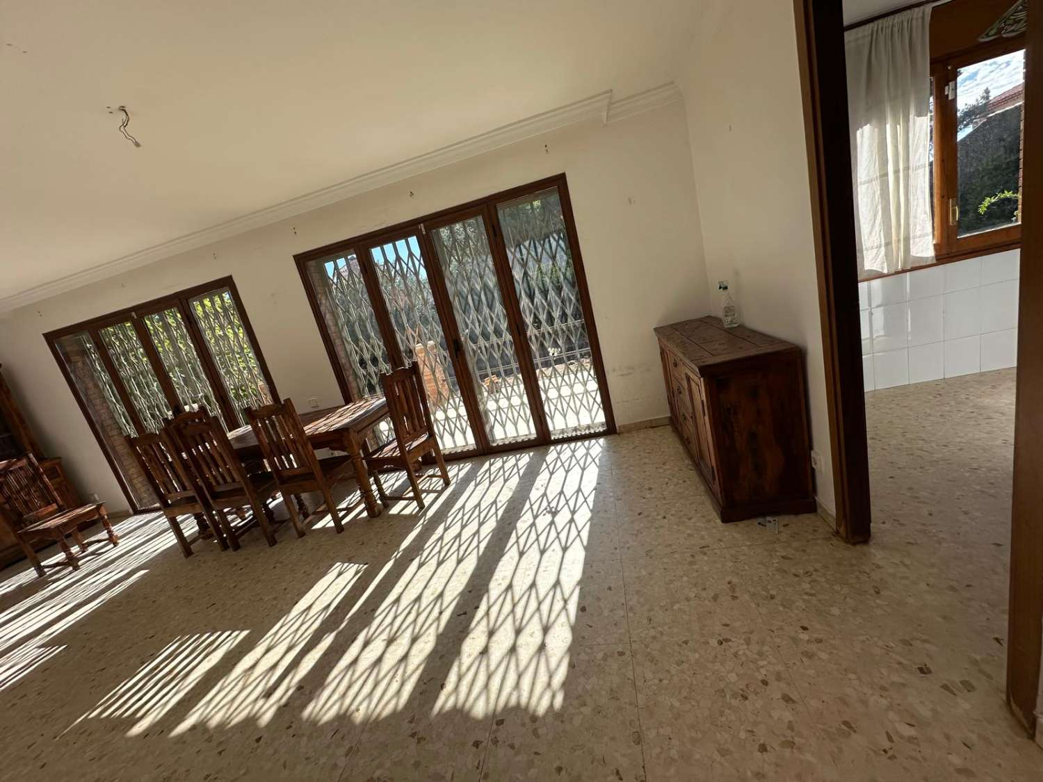 Impresionante Chalet independiente de  210m. en parcela de 850 metros