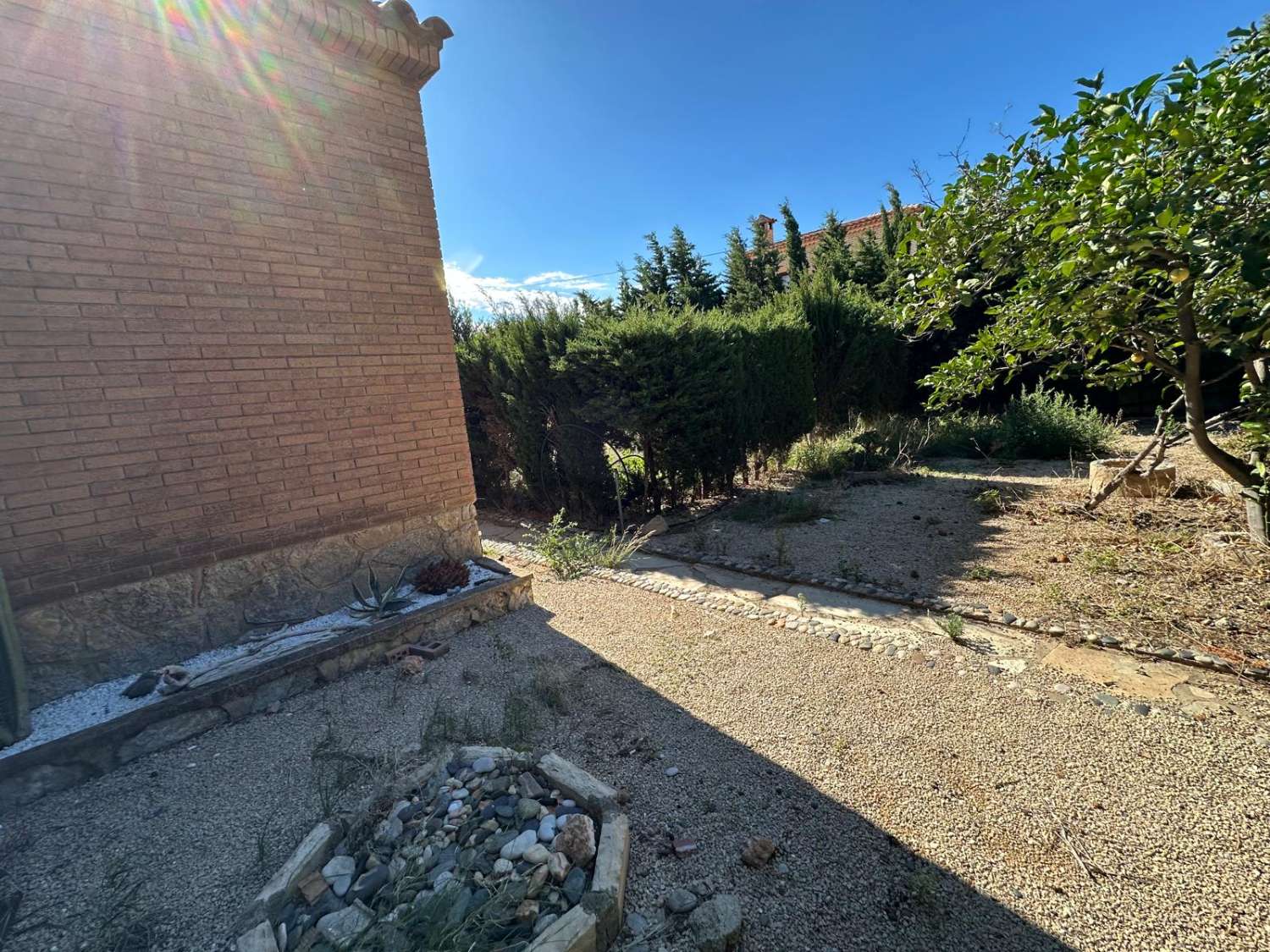Impresionante Chalet independiente de  210m. en parcela de 850 metros