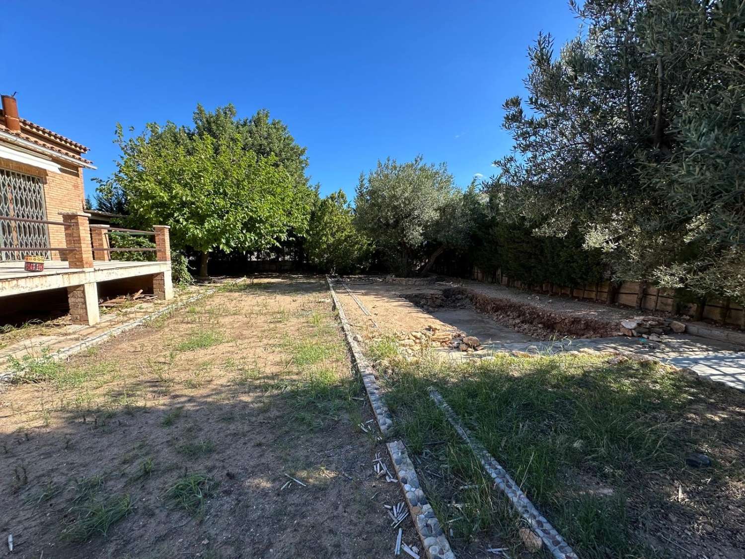 Impresionante Chalet independiente de  210m. en parcela de 850 metros