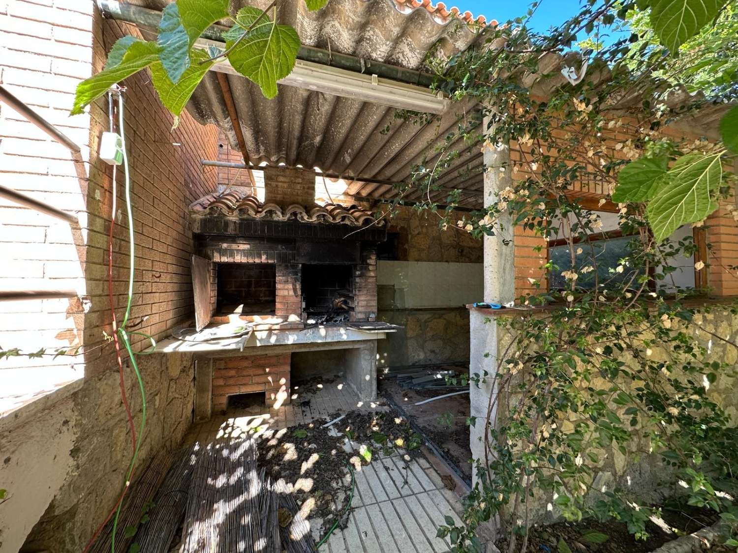 Impresionante Chalet independiente de  210m. en parcela de 850 metros