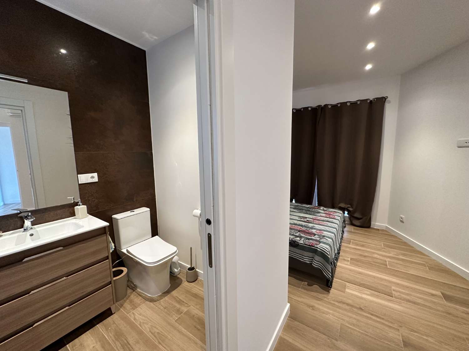 ¡Nueva casa unifamiliar con piscina privada!