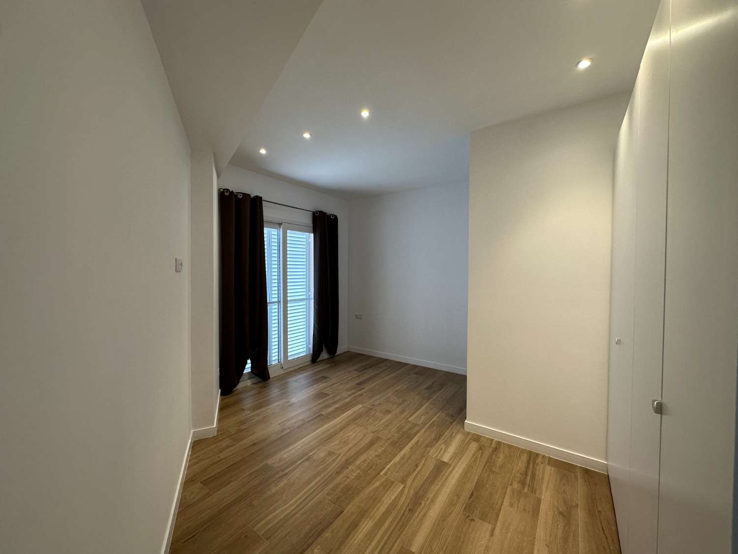 ¡Nueva casa unifamiliar con piscina privada!