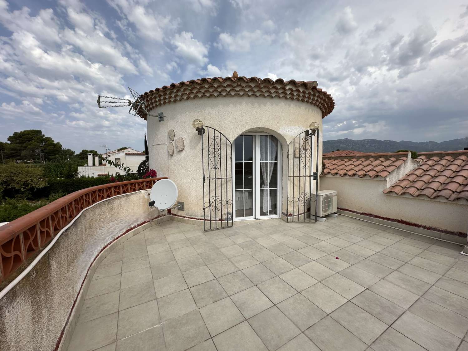 Villa myynnissä Les Tres Cales (L'Ametlla de Mar)