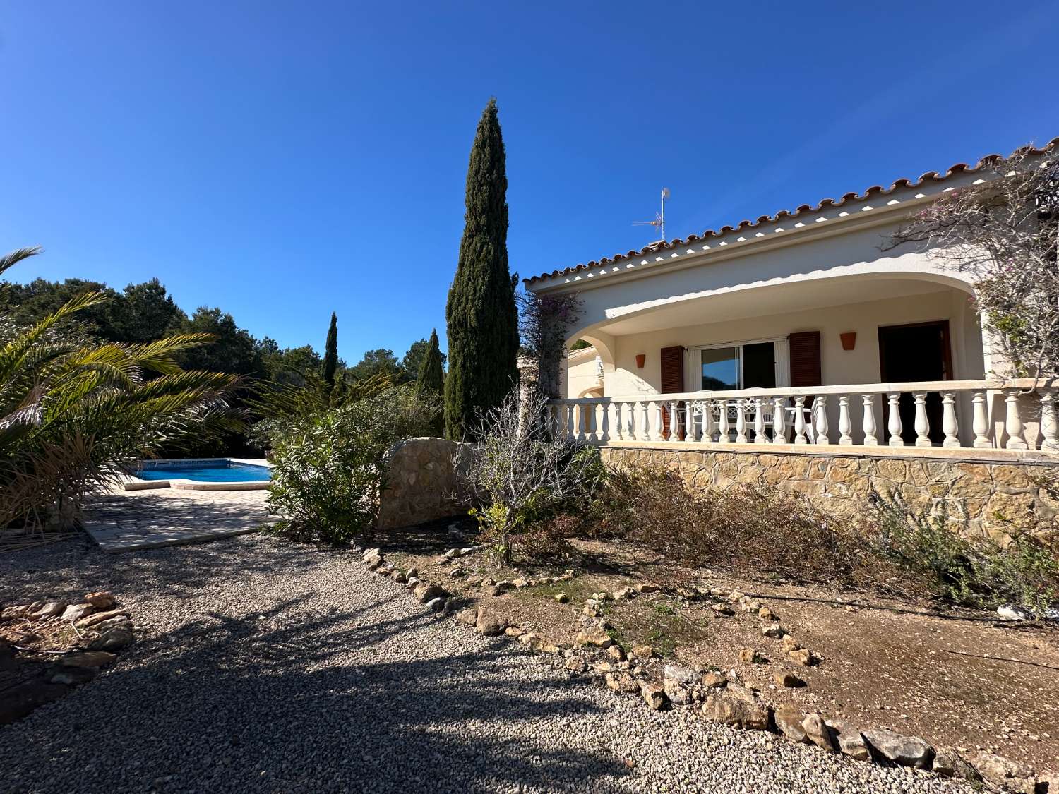 43 AURORA- Preciosa villa con piscina privada en plena naturaleza.