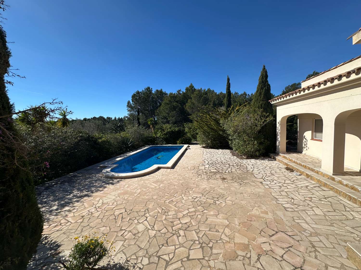 43 AURORA- Preciosa villa con piscina privada en plena naturaleza.