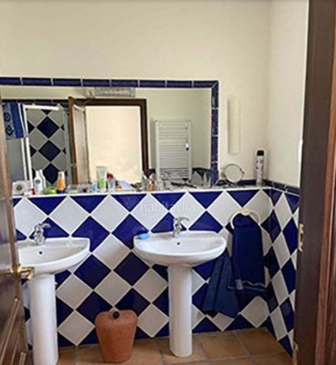 - Preciosa villa con piscina privada en plena naturaleza.