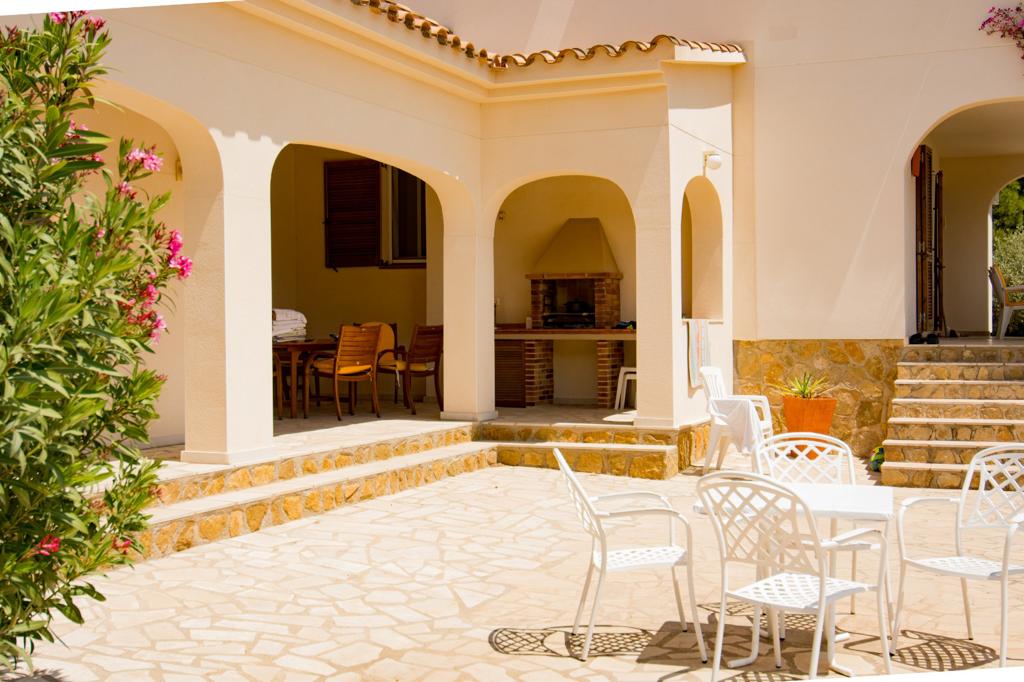 - Preciosa villa con piscina privada en plena naturaleza.