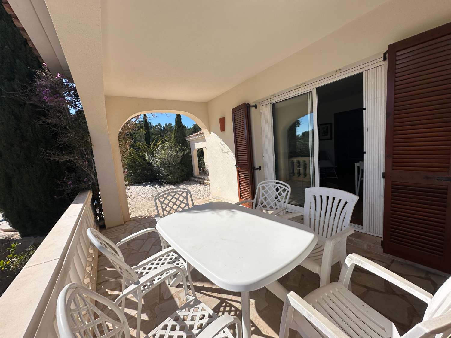 43 AURORA- Preciosa villa con piscina privada en plena naturaleza.