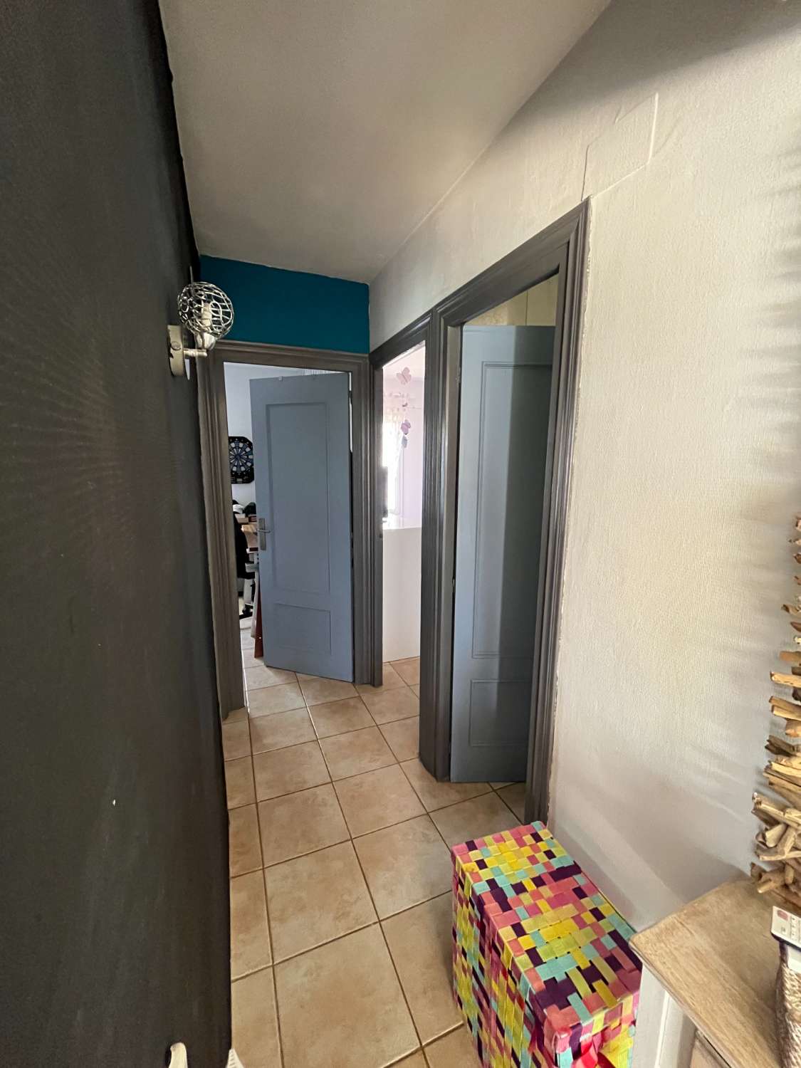 Haus mit unabhängigem Studio und Swimmingpool, 600 m vom Meer entfernt