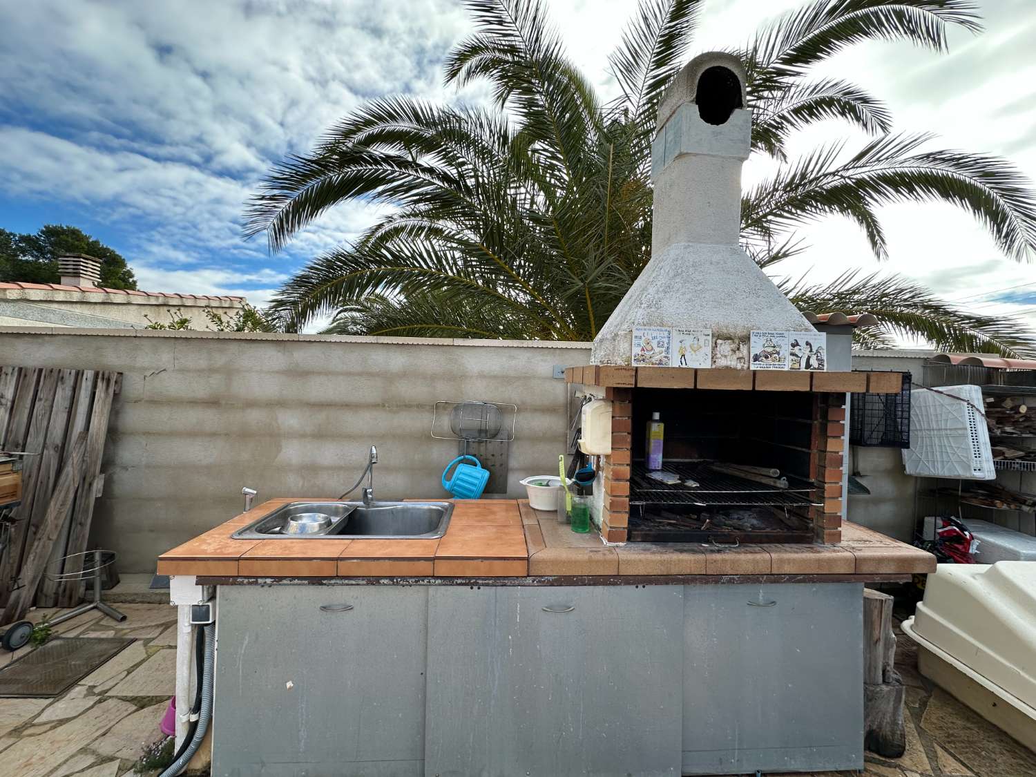 Detached house with private pool!