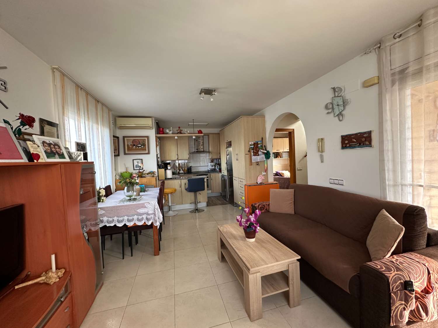 Detached house with private pool!