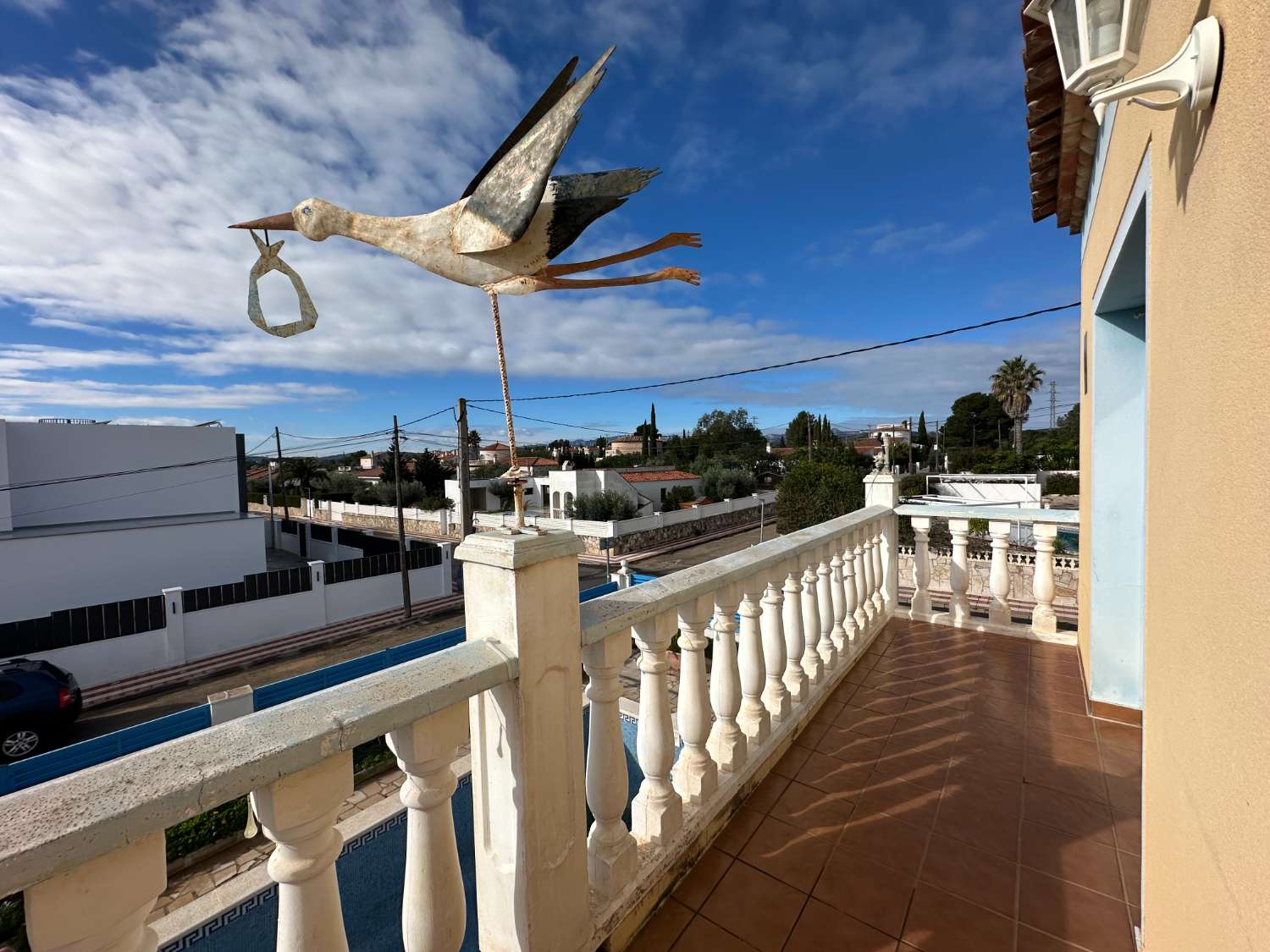 Detached house with private pool!