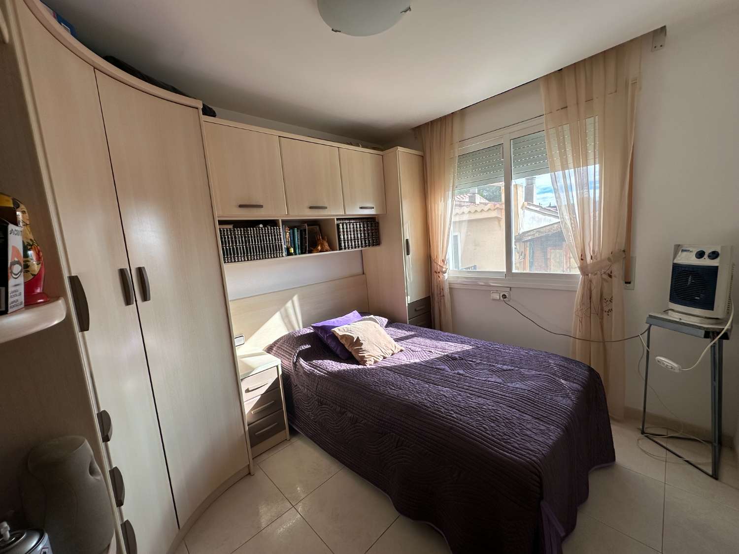 Detached house with private pool!