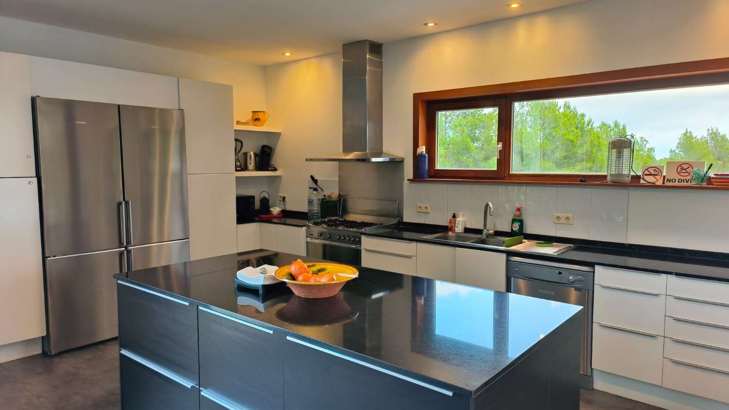 ¡EXCEPCIONAL! Gran propiedad con piscina privada rodeado de naturaleza