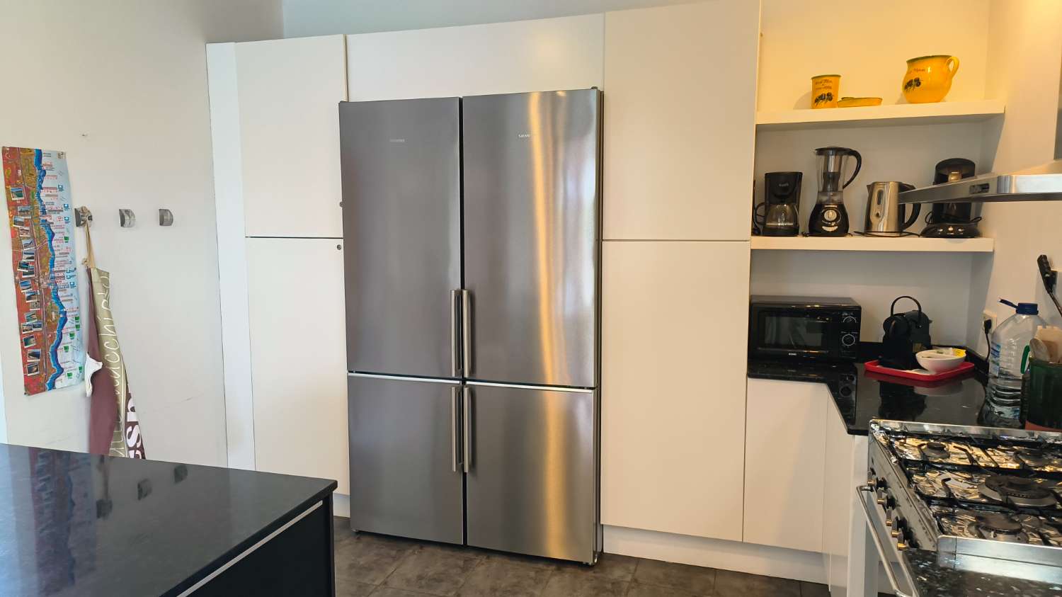 ¡EXCEPCIONAL! Gran propiedad con piscina privada rodeado de naturaleza