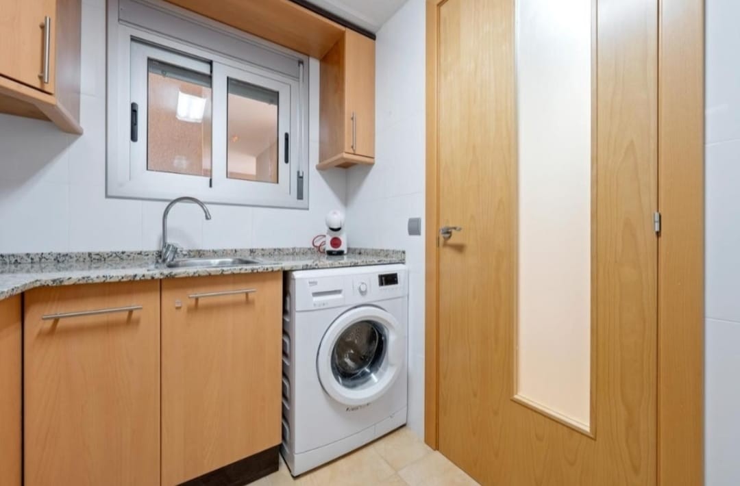 Bonito atico con terraza privada 4 personas