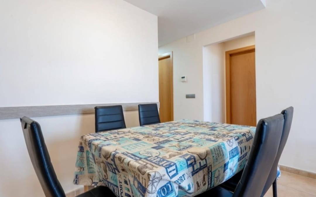 Bonito atico con terraza privada 4 personas