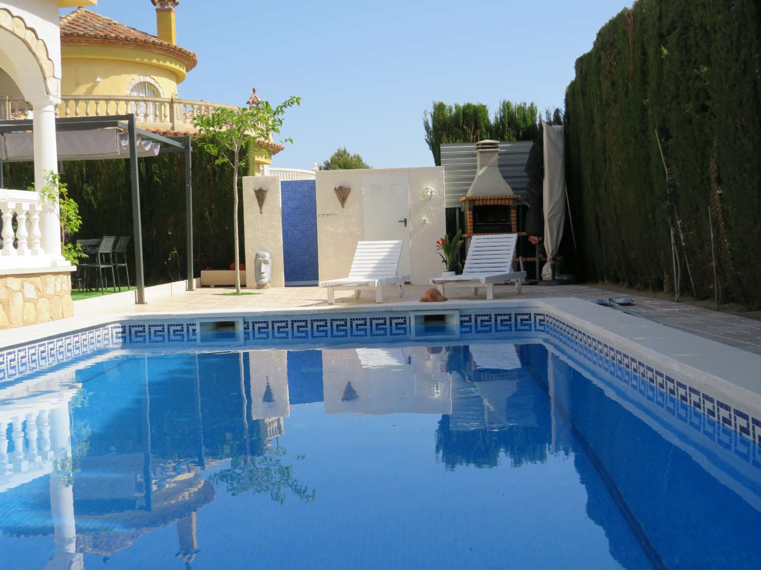 24 Hondures encantadora vila amb piscina privada