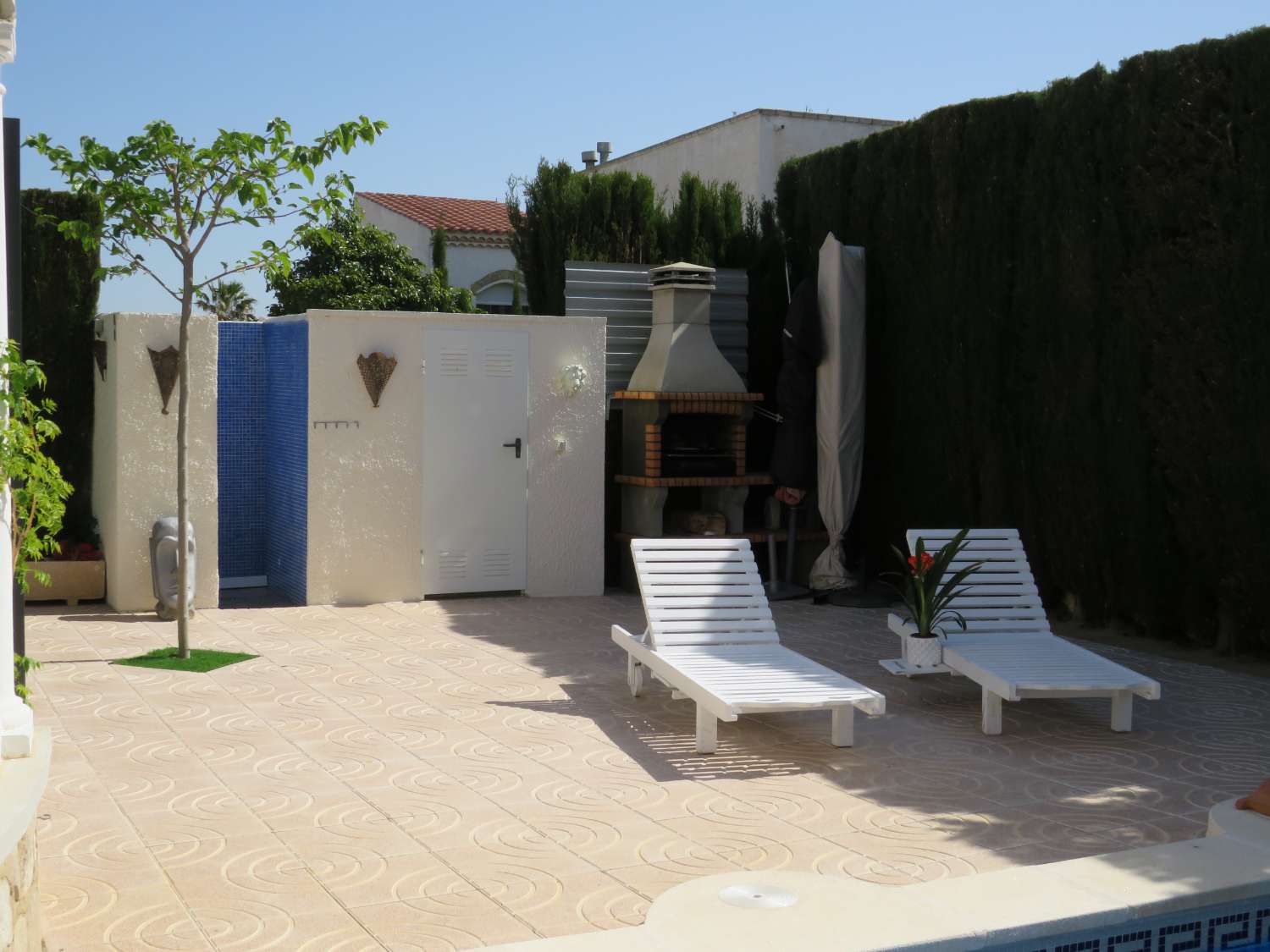 24 Hondures encantadora vila amb piscina privada