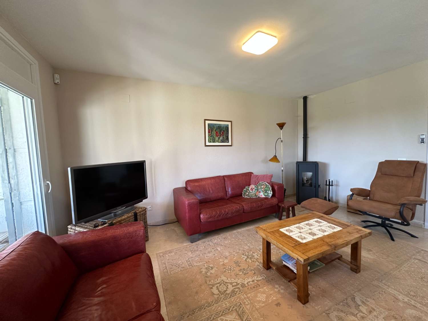 Casa con gran piscina privada y licencia turística