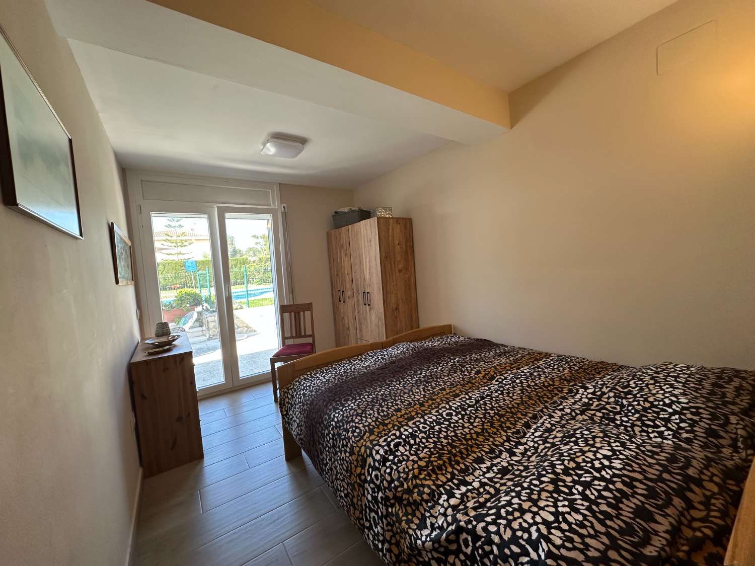 Casa con gran piscina privada y licencia turística