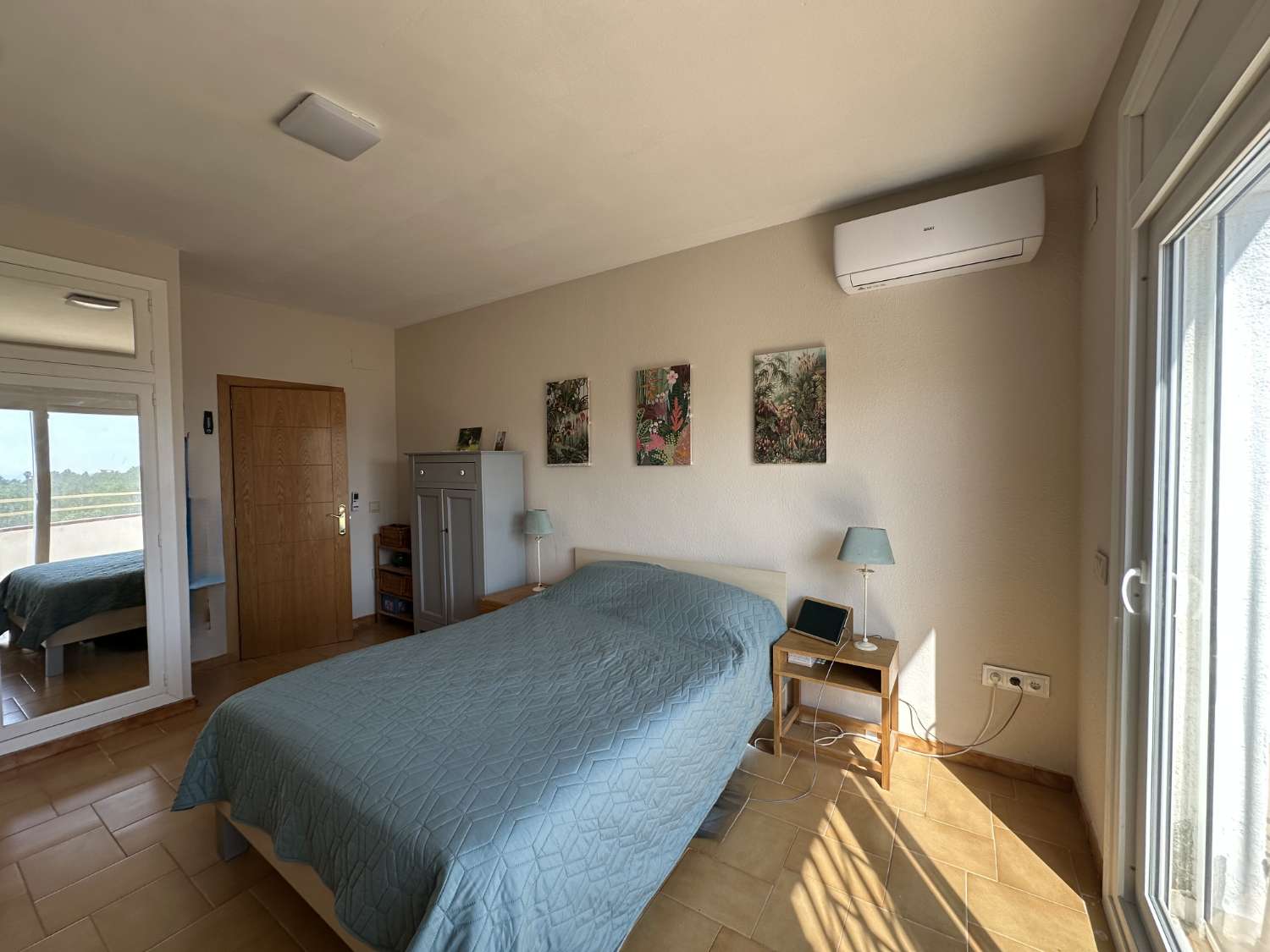 Casa con gran piscina privada y licencia turística