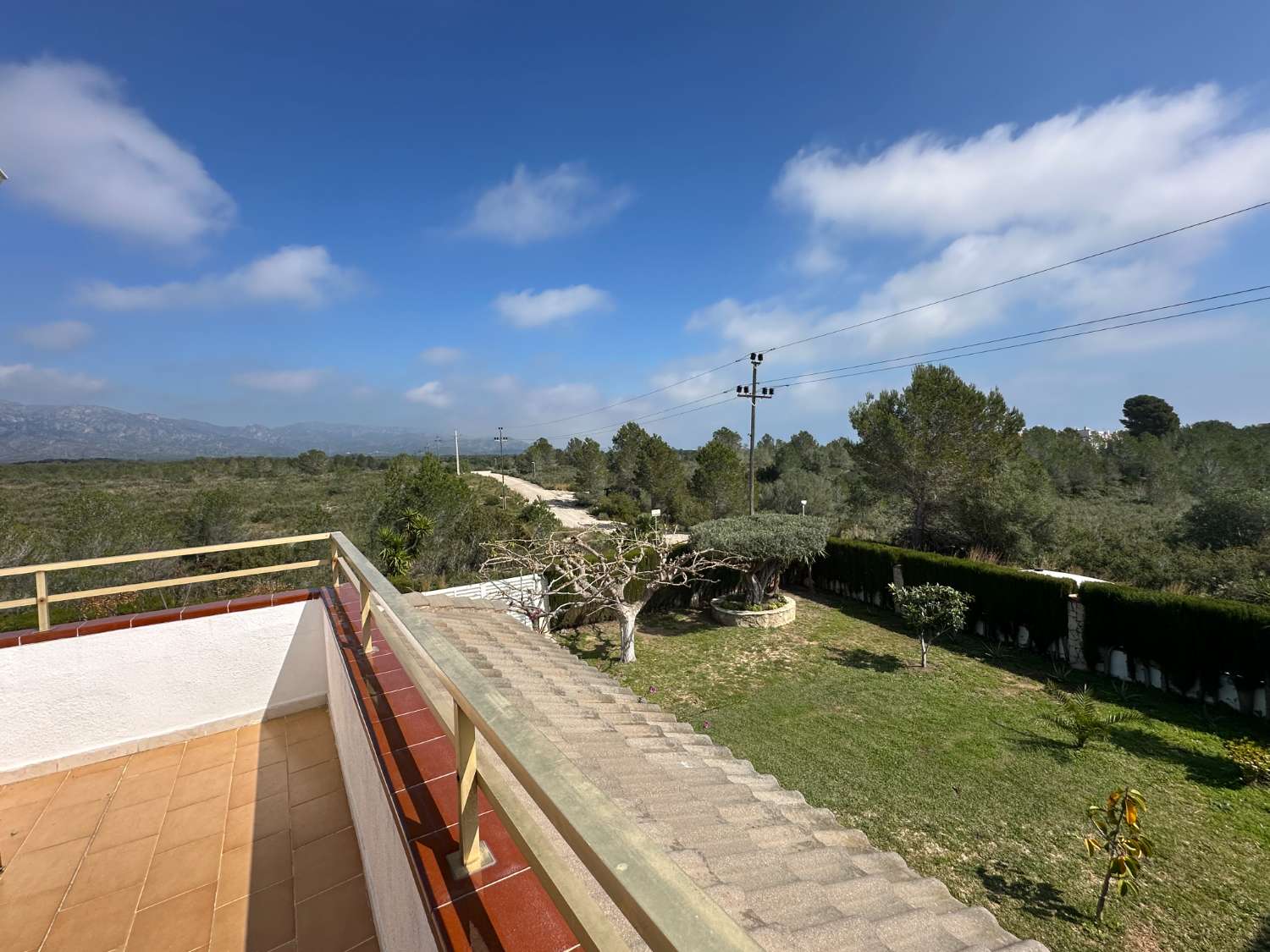 Casa con gran piscina privada y licencia turística