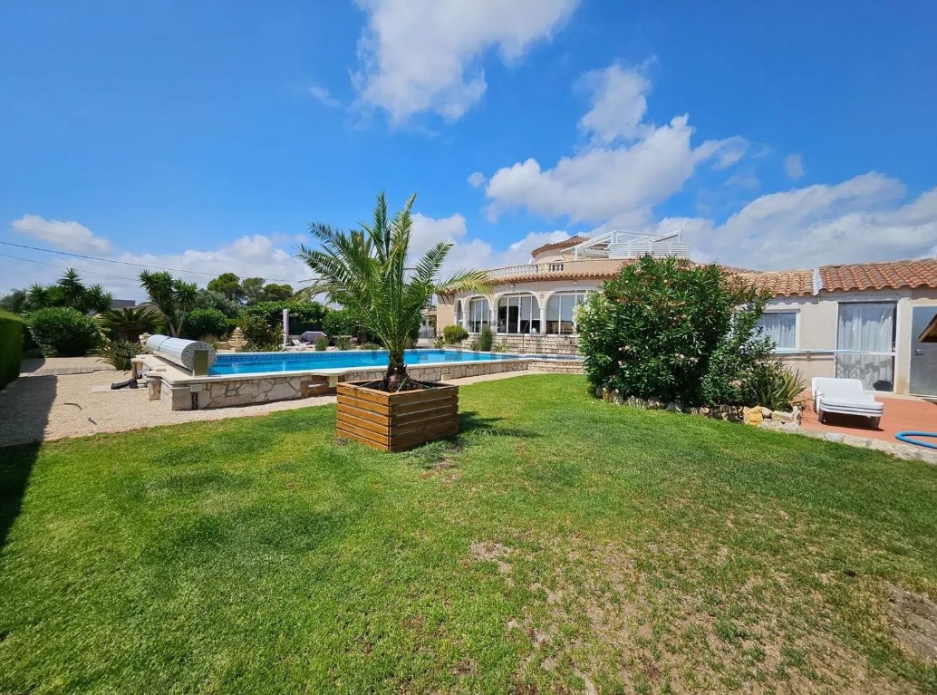 Impresionante chalet en L’Ametlla de Mar!!