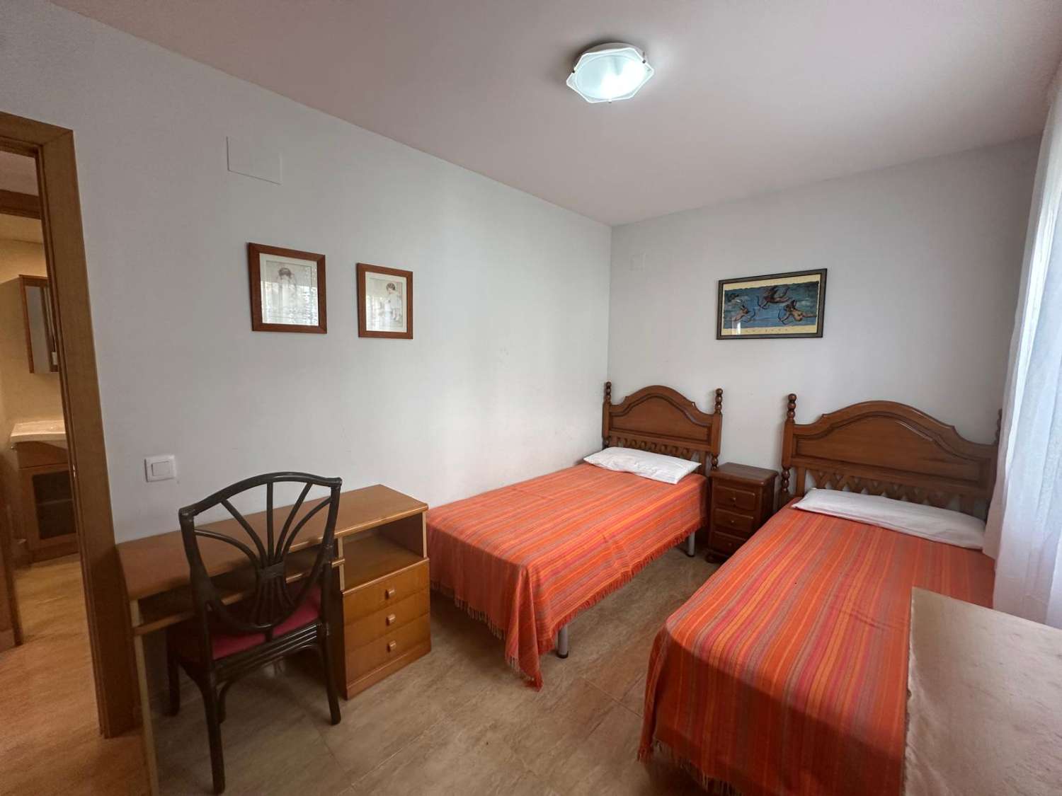 Ideal Inversores !!!!  Piso en planta baja con parking  a 150 m. de la playa