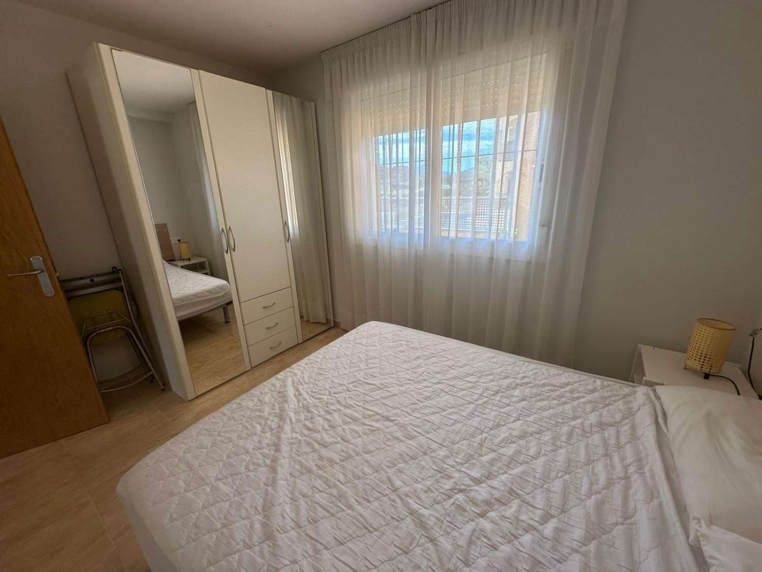 Ideal Inversores !!!!  Piso en planta baja con parking  a 150 m. de la playa