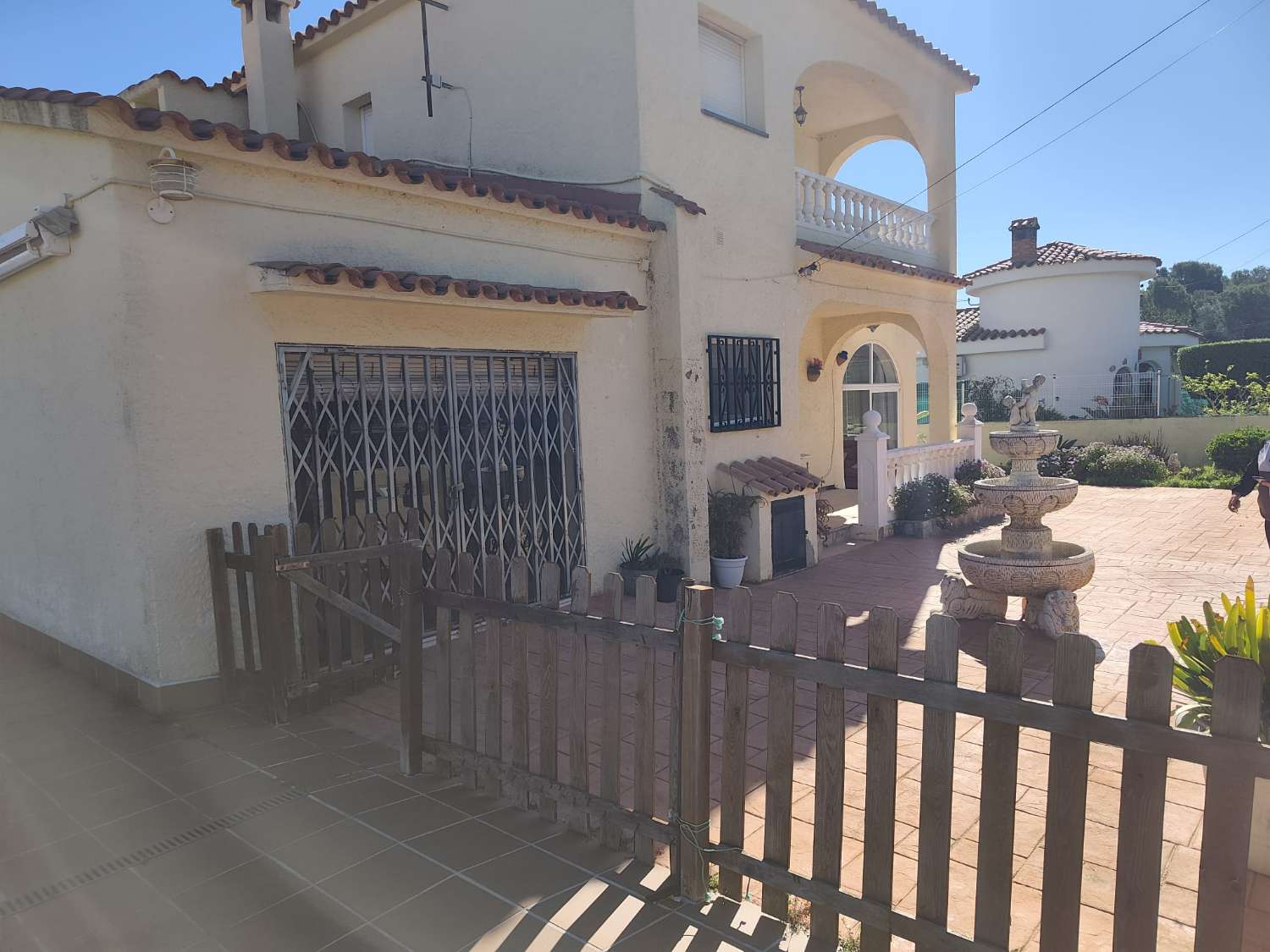 Bonita casa reformada con piscina privada !!!