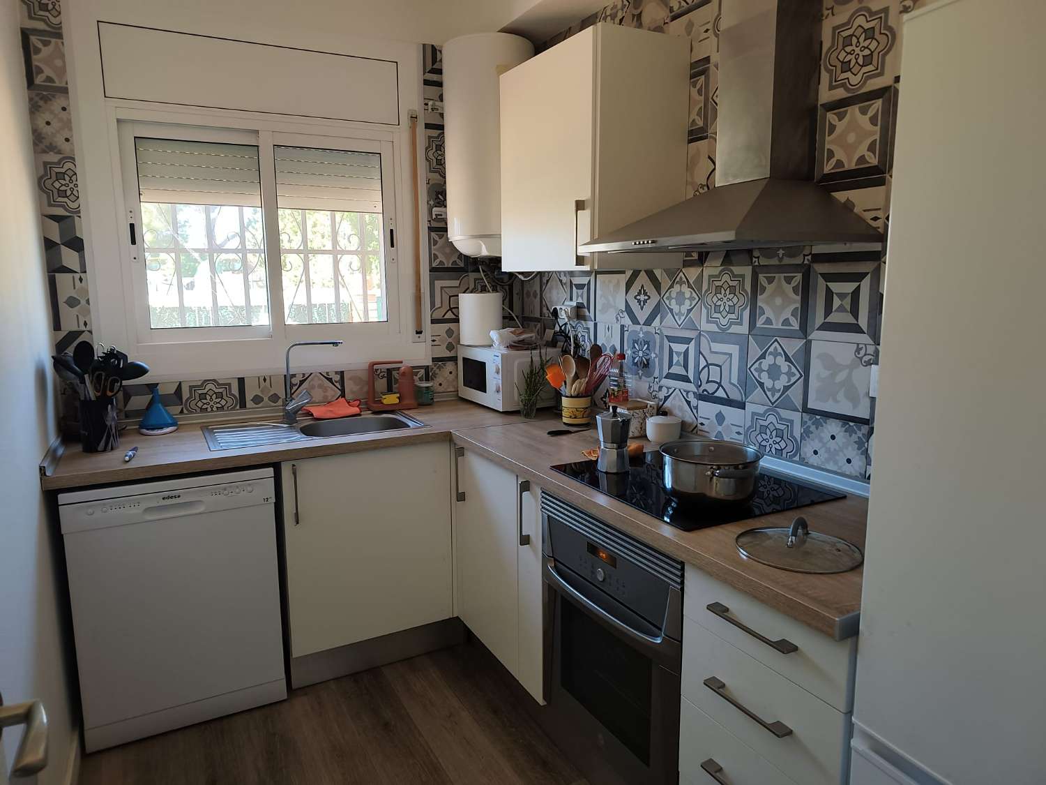 Bonita casa reformada con piscina privada !!!