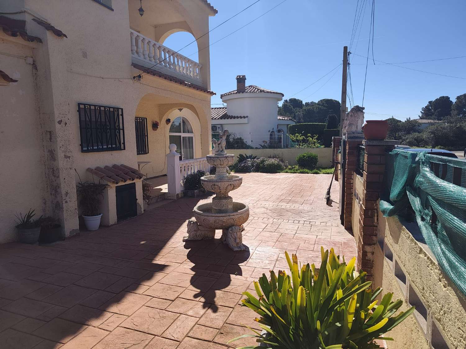 Bonita casa reformada con piscina privada !!!